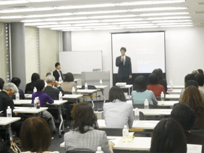 インプラント説明会の開催